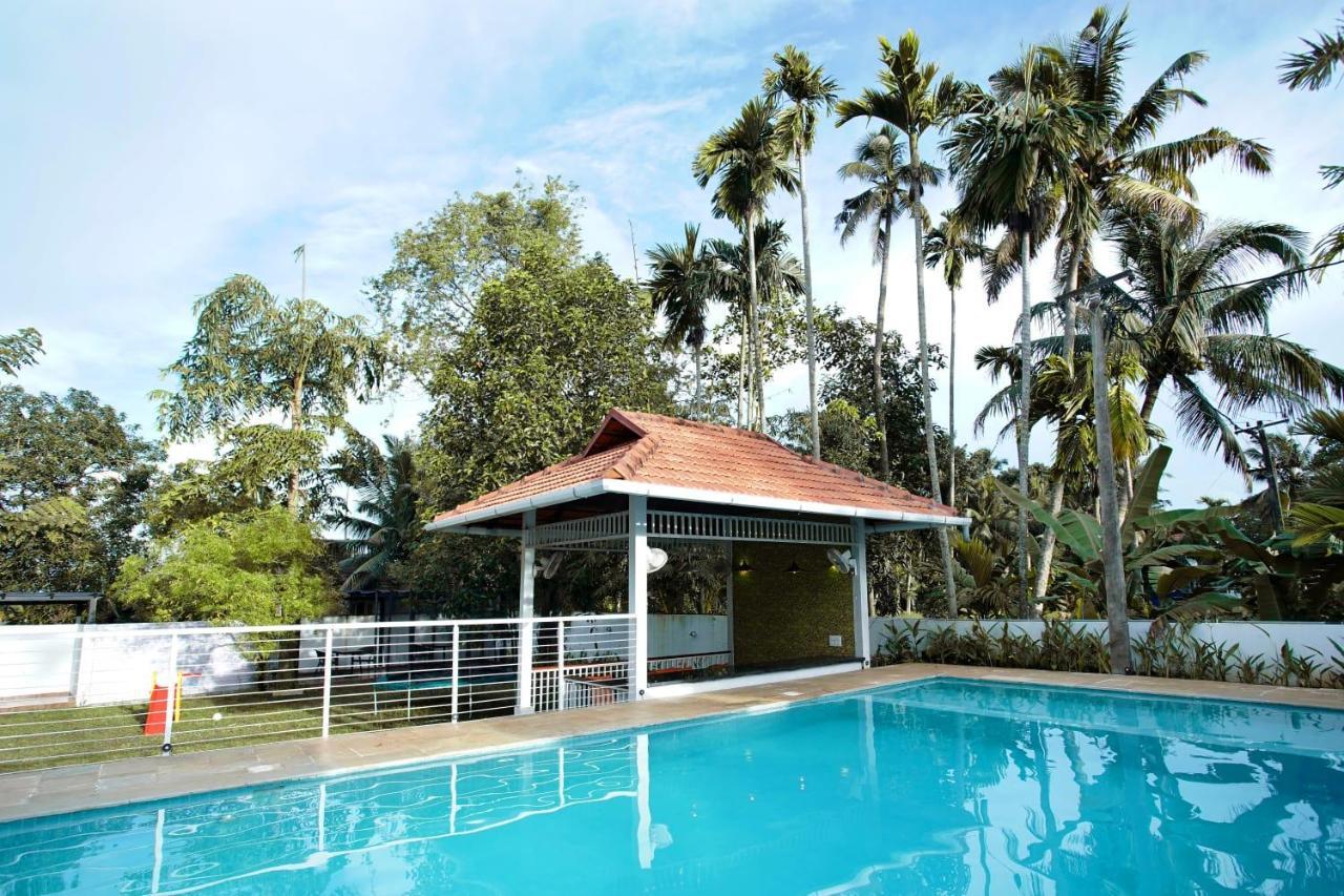 Bamboo Lagoon Backwater Front Resort Alappuzha Εξωτερικό φωτογραφία